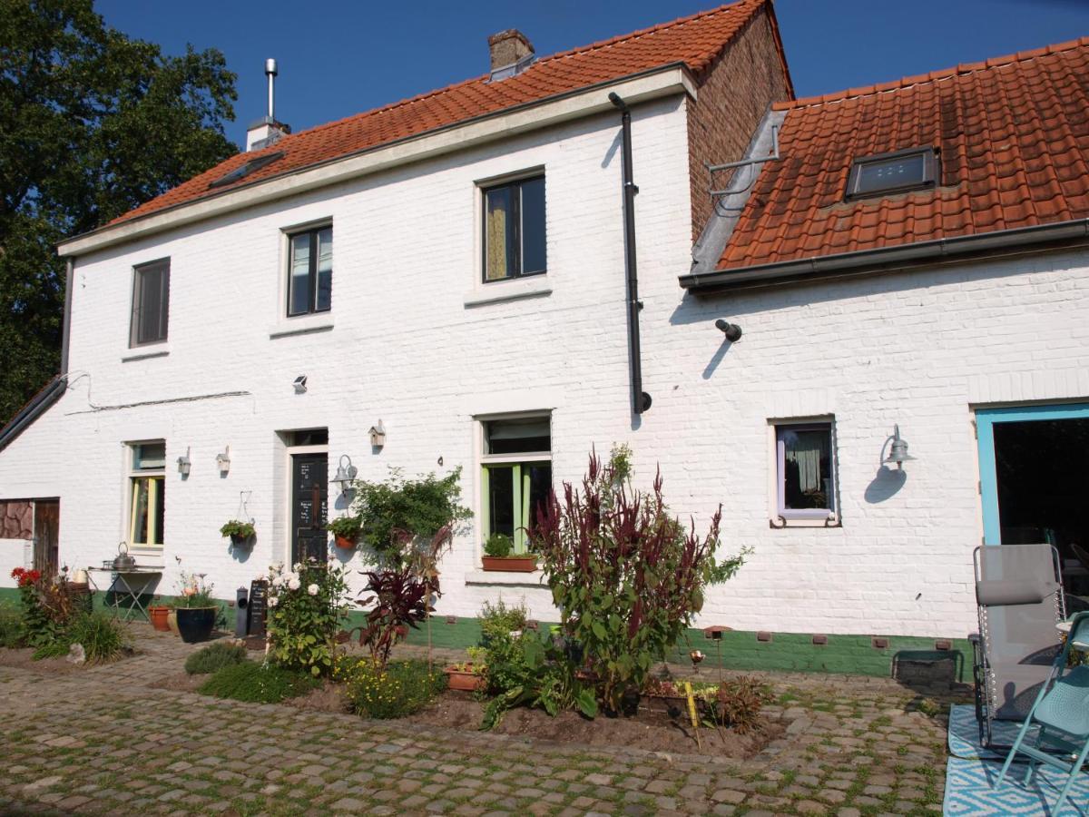 Slaaphuisje Het Vliegend Varken Genk Extérieur photo